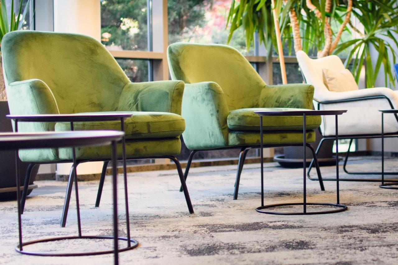 Ruben Hotel Zielona Gora Bagian luar foto